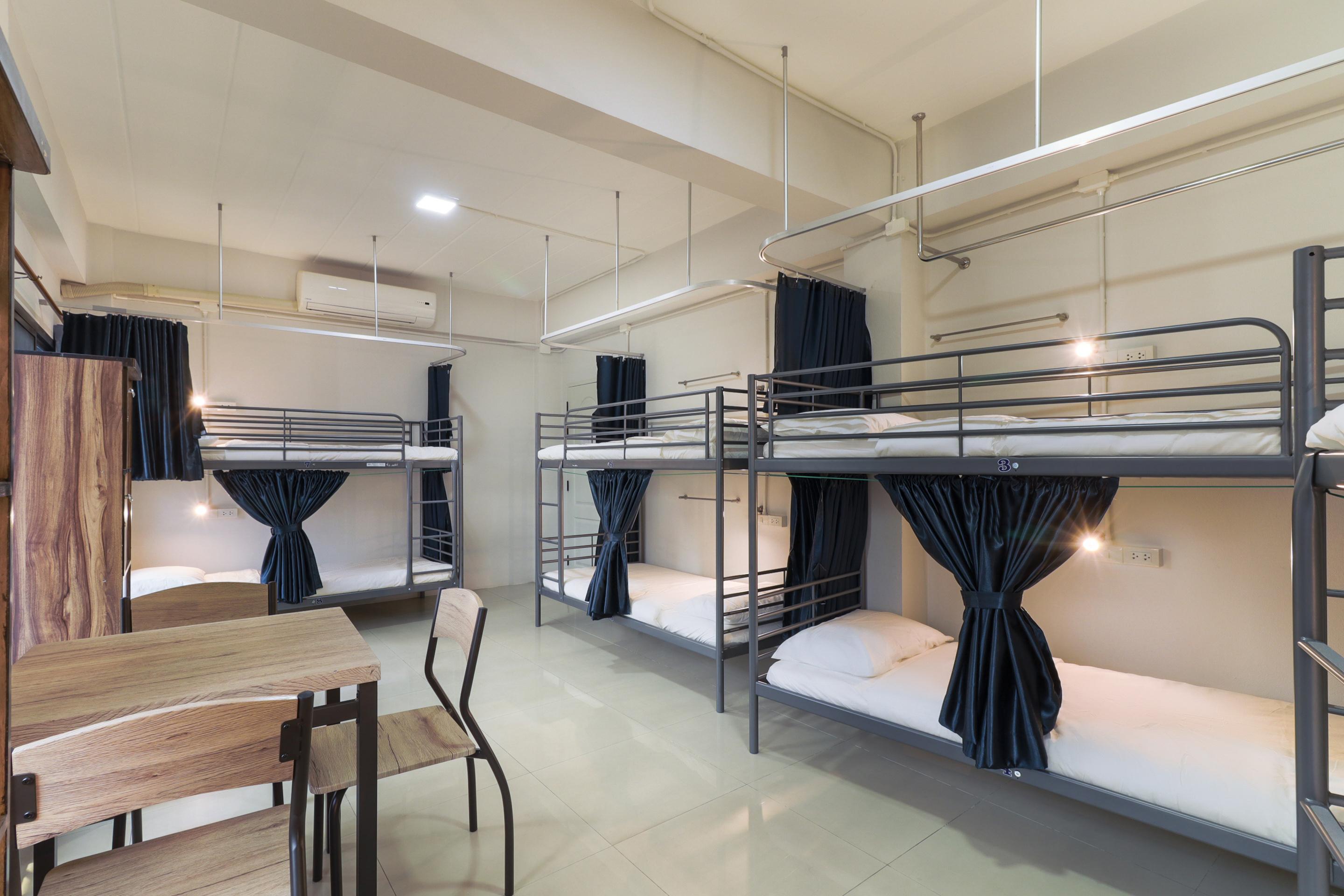 Happy House Hostel *